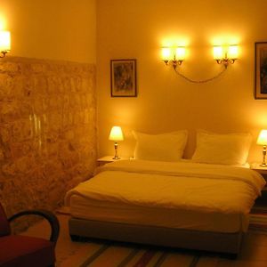 Economy King Room
